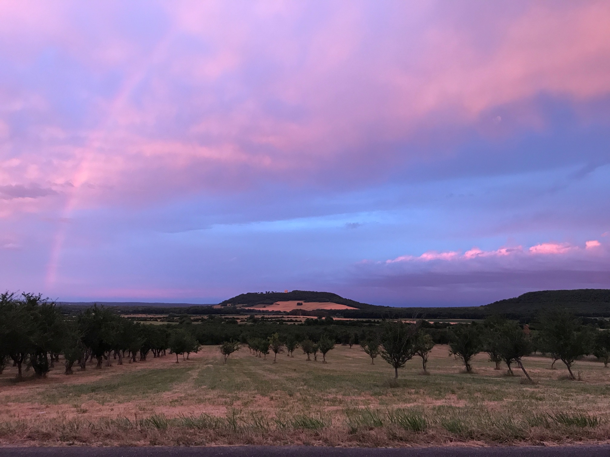 Vue du Montsec aprs la pluie sur la route de Frmerville-sous-les-Ctes